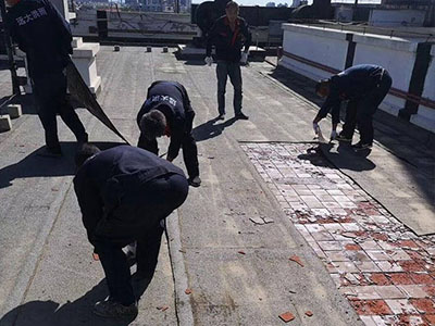 北京大兴防水堵漏公司:处理防水卷材老化的方法