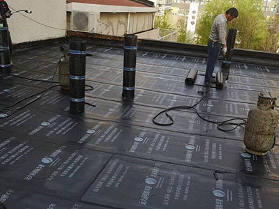 北京大兴防水分析:钢结构屋面漏水之因并分享防水处理经验